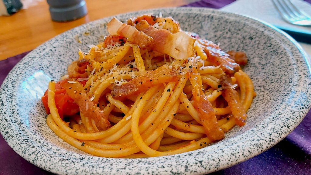bucatini alla matriciana